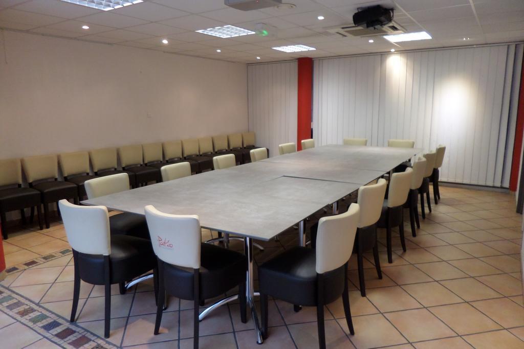 Logis Hotel Les II Mas - Perpignan Sud Cabestany Екстериор снимка