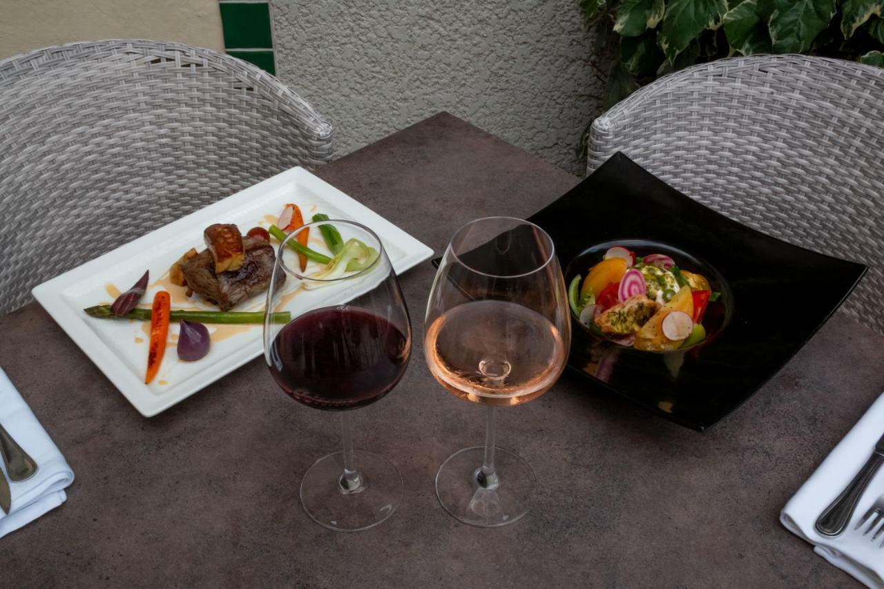Logis Hotel Les II Mas - Perpignan Sud Cabestany Екстериор снимка